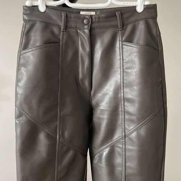 Wilfred Rebel Pant - vegan leather - Picture 5 of 7